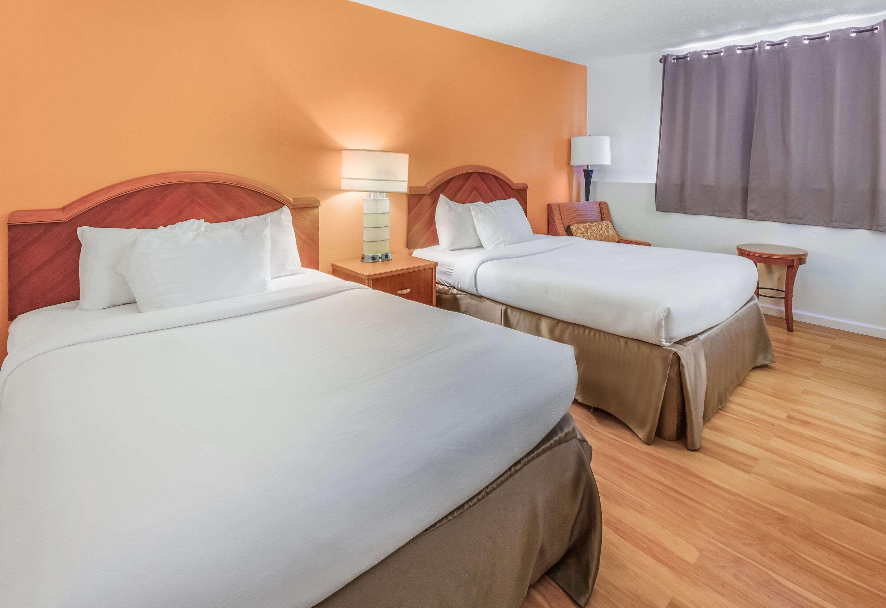 Econo Lodge Alliance Ngoại thất bức ảnh